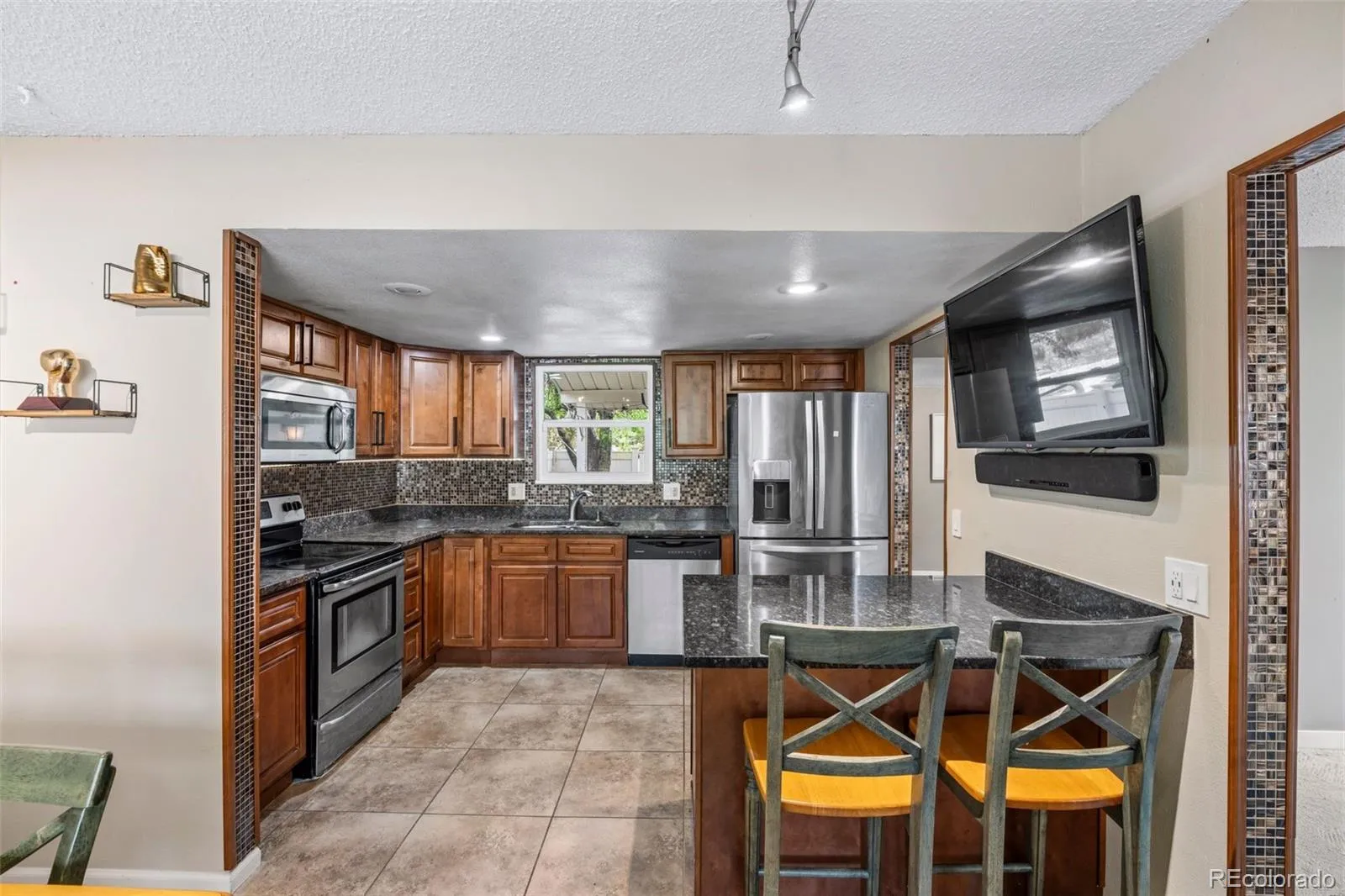 2496 S Vaughn Way #D Aurora CO 80014 MLS #REC2538459 05022026055739 1600 7