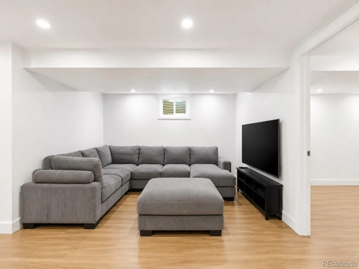 205 S Tucson Circle Aurora CO 80012 | MLS #REC2539068 08262026213937 1200 27