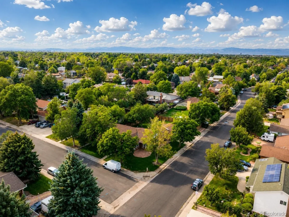 205 S Tucson Circle Aurora CO 80012 | MLS #REC2539068 08262026213937 1200 43
