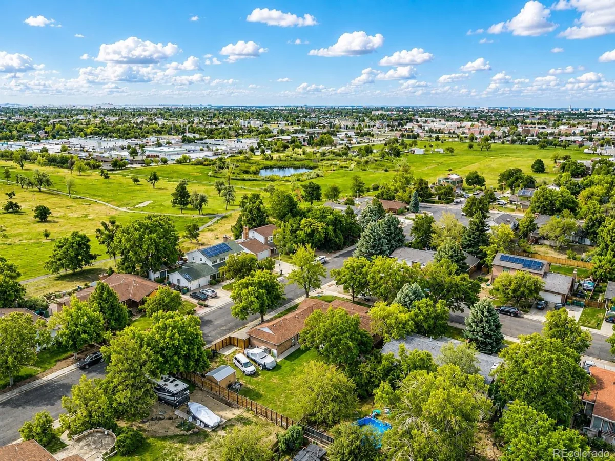 205 S Tucson Circle Aurora CO 80012 | MLS #REC2539068 08262026213937 1200 44