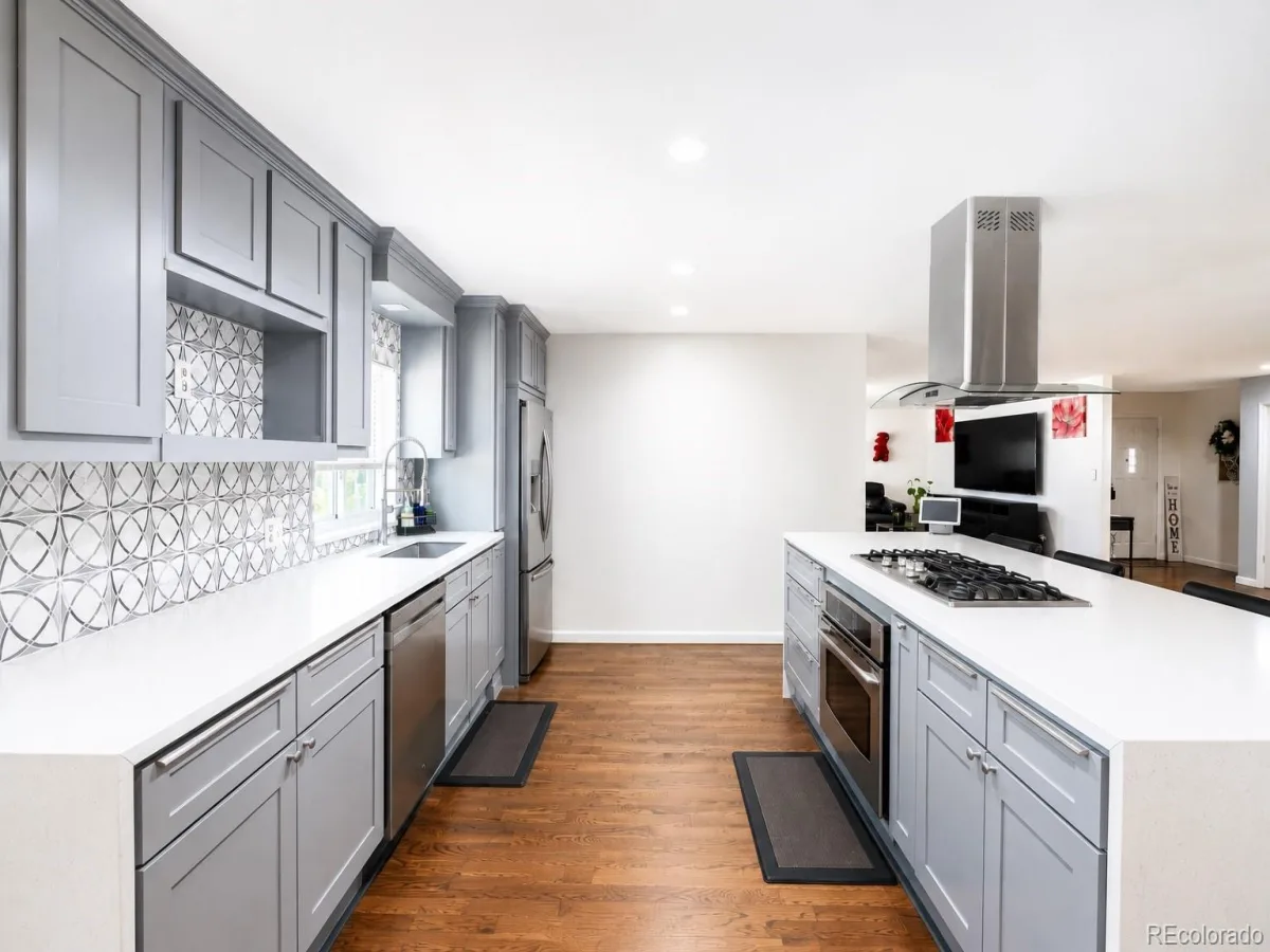 205 S Tucson Circle Aurora CO 80012 | MLS #REC2539068 08262026213937 1200 8