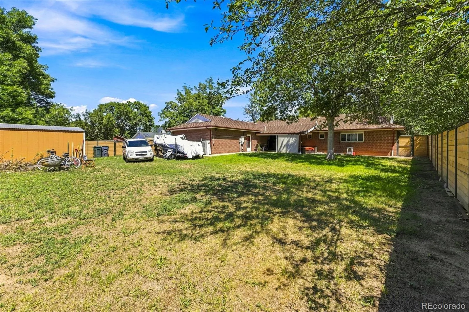 205 S Tucson Circle Aurora CO 80012 | MLS #REC2539068 08262026213937 1600 39