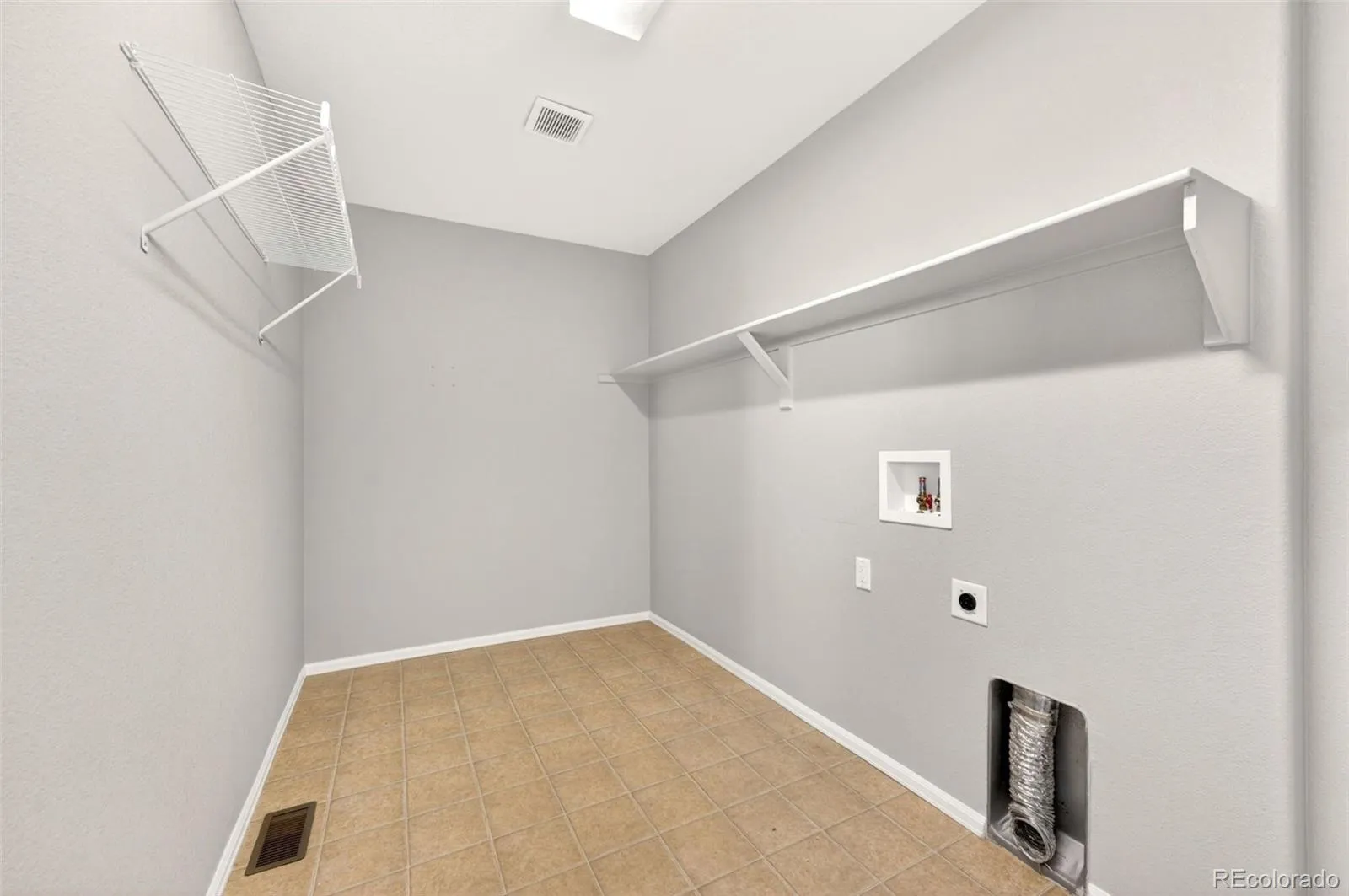 20473 E Girard Drive Aurora CO 80013 MLS #REC2539771 04222026163633 1600 27