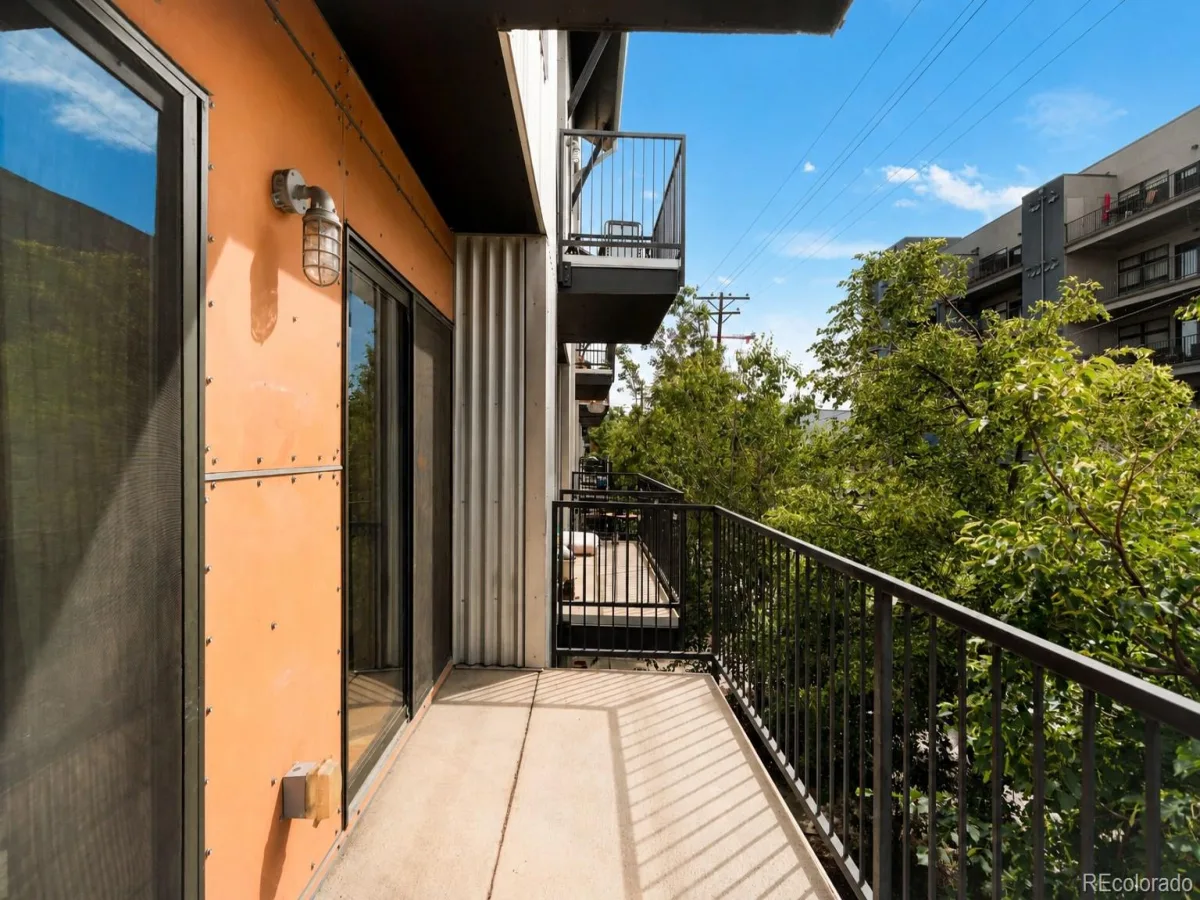 3149 Blake Street #202 Denver CO 80205 MLS #REC2542552 06162026050801 1200 4