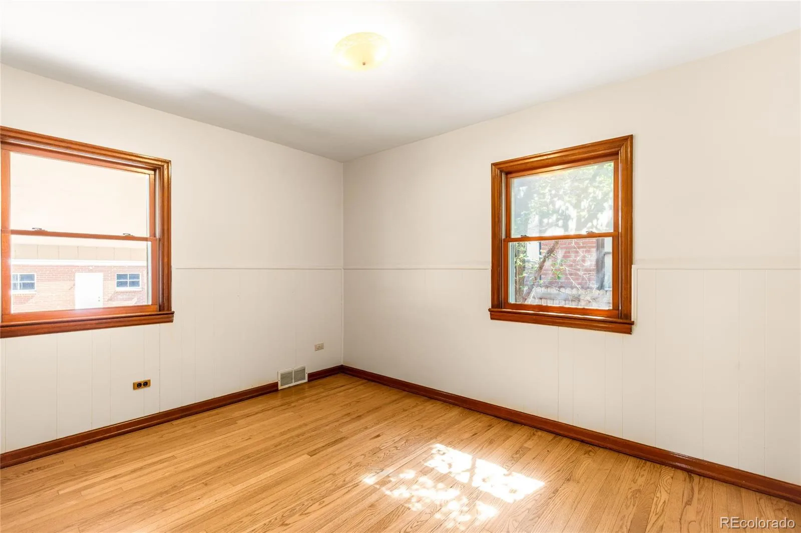 173 W Bayaud Avenue Denver CO 80223 MLS #REC2543286 06192026233324 1600 14