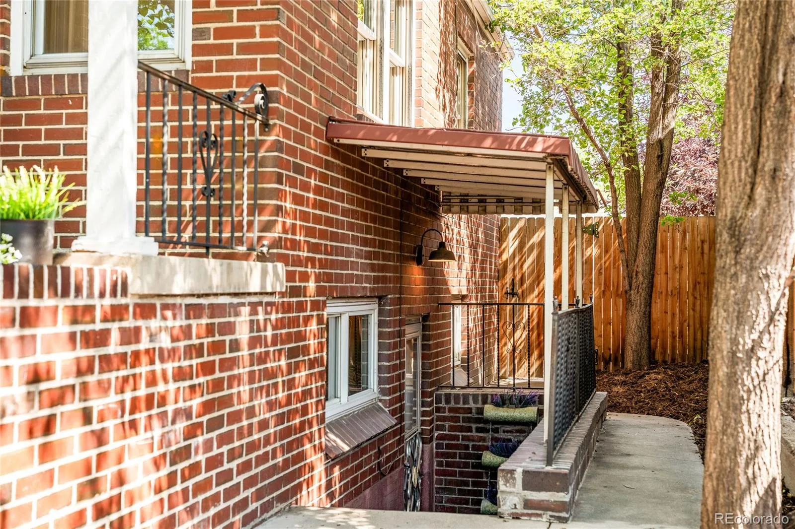173 W Bayaud Avenue Denver CO 80223 MLS #REC2543286 06192026233324 1600 16