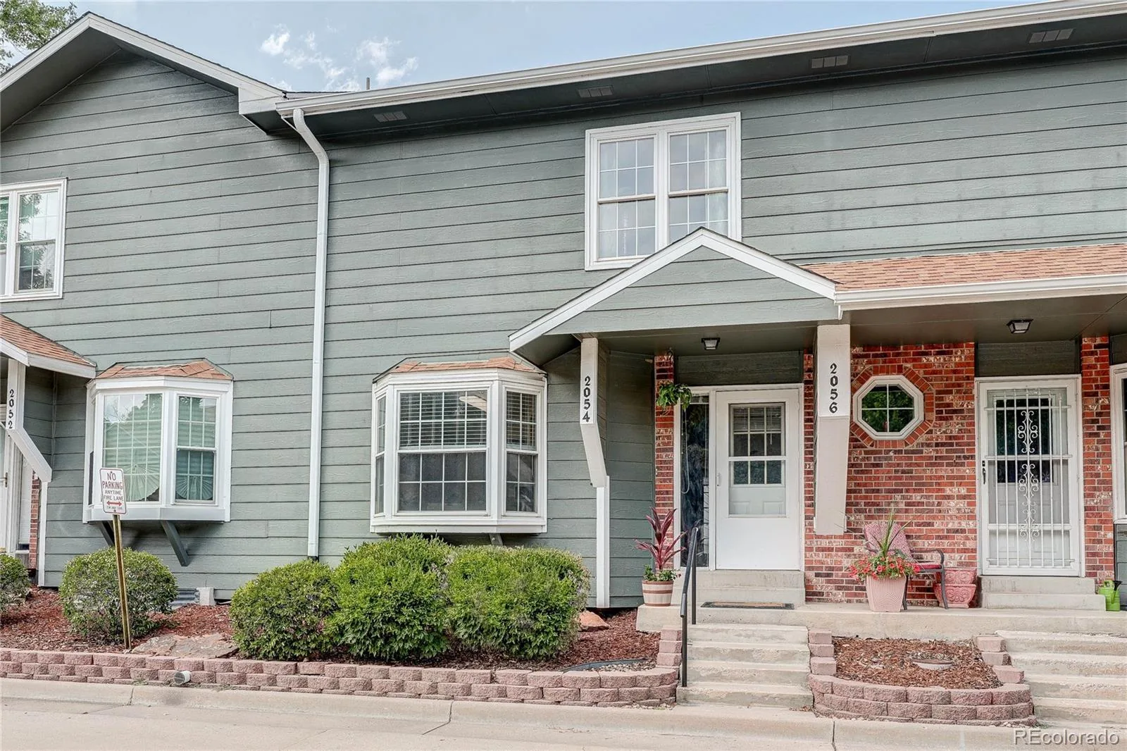 2054 S Balsam Street Lakewood CO 80227 | MLS #REC2543368 08152026164237 1600 1