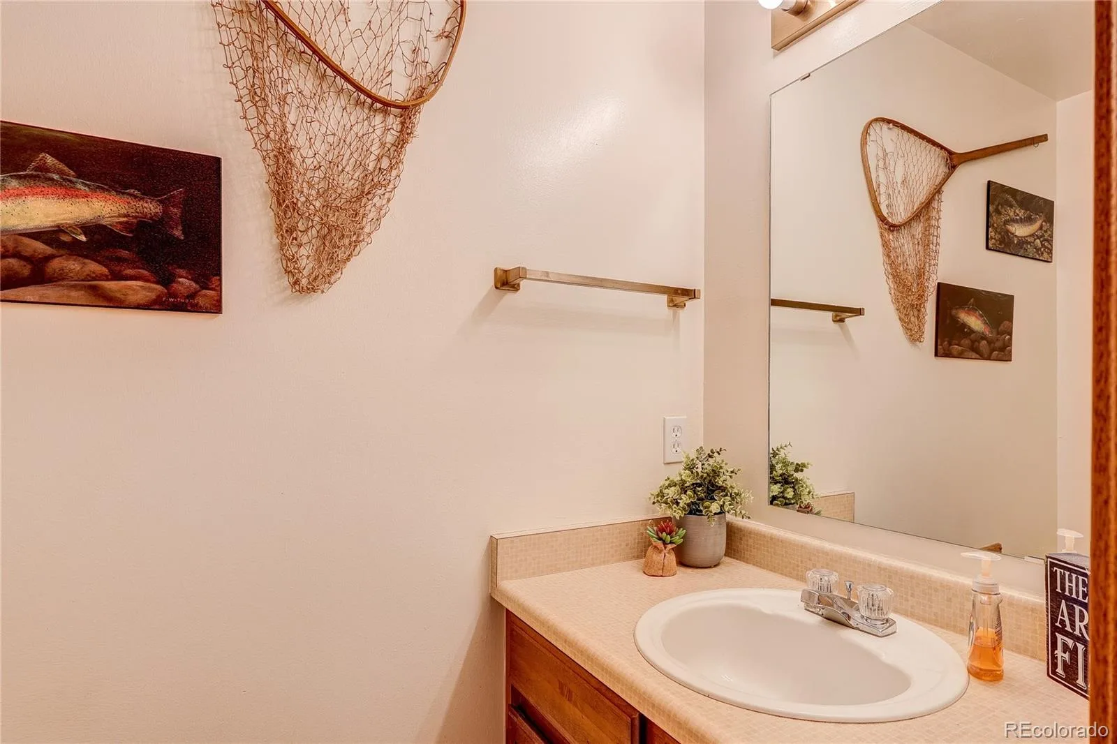 2054 S Balsam Street Lakewood CO 80227 | MLS #REC2543368 08152026164237 1600 10