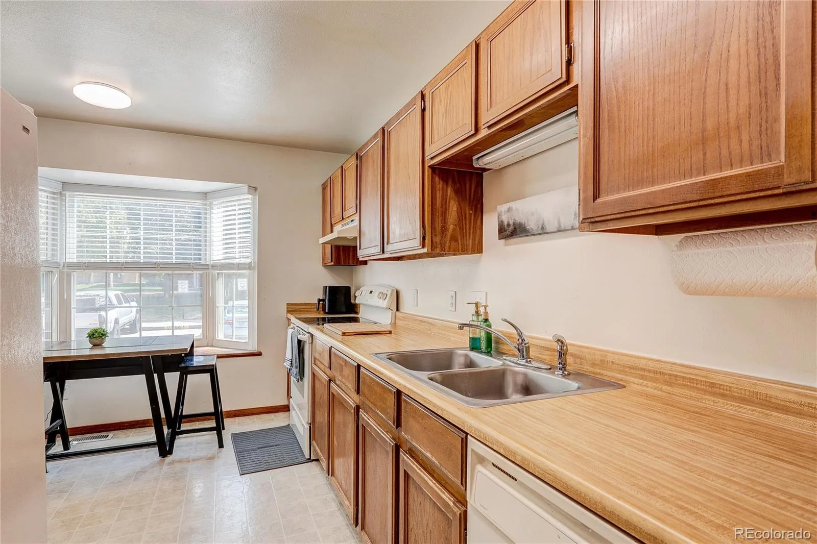 2054 S Balsam Street Lakewood CO 80227 | MLS #REC2543368 08152026164237 1600 4