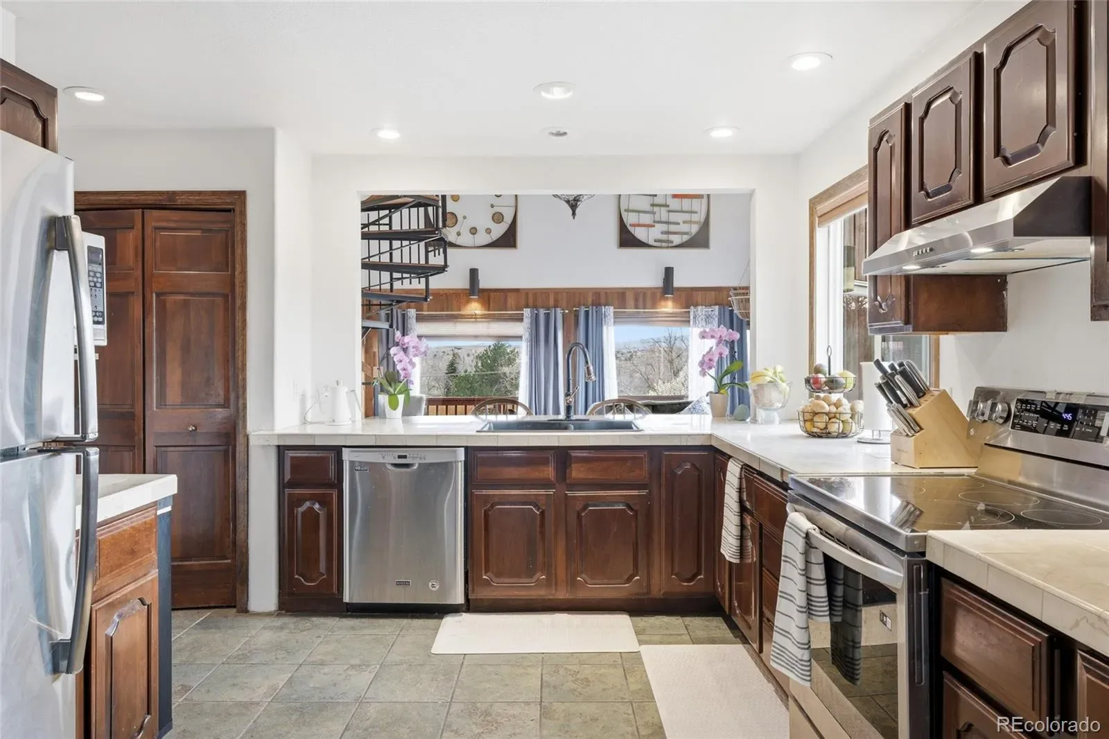 03292026101646 1600 11