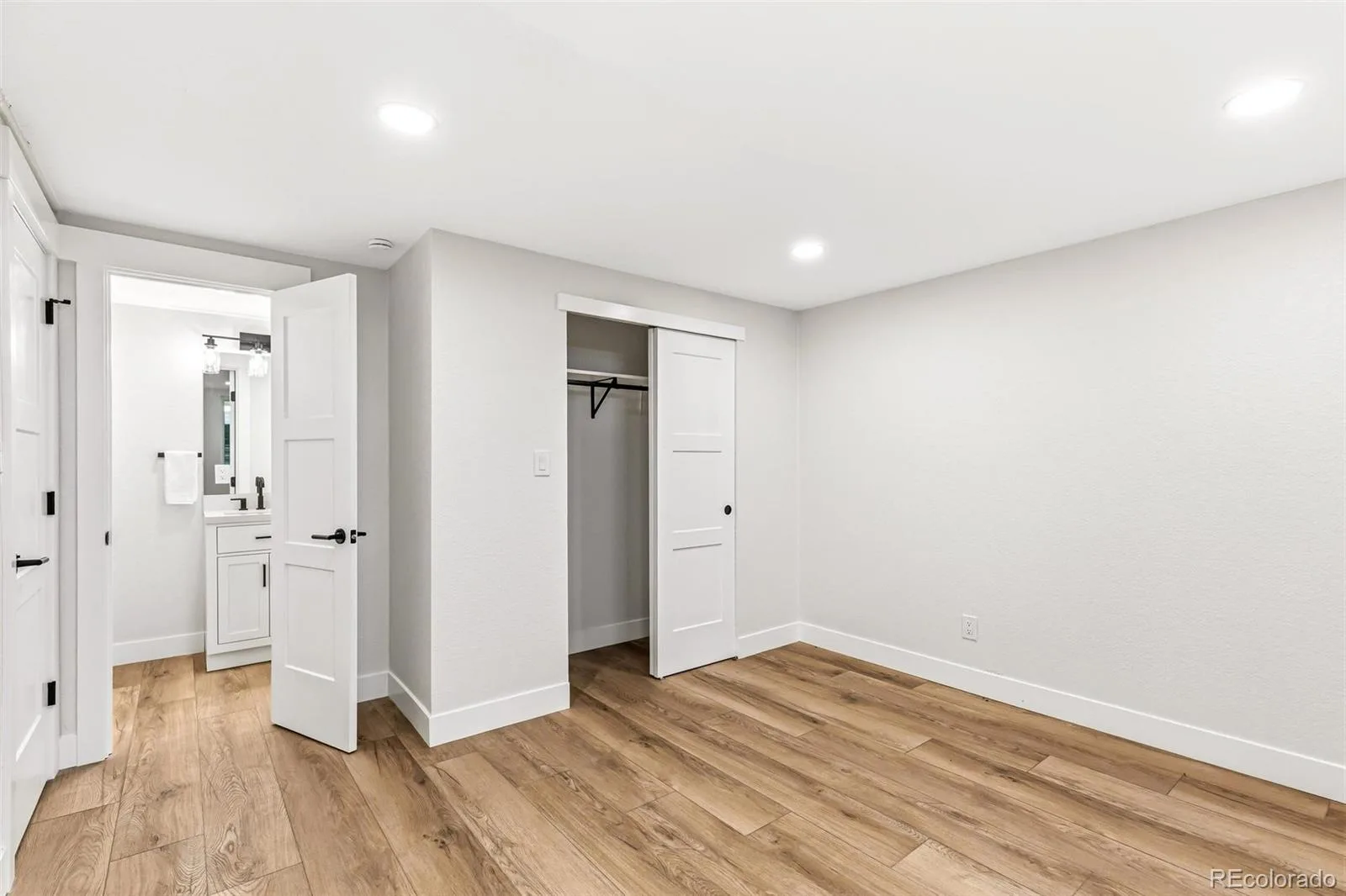 3100 W Denver Place Denver CO 80211 MLS #REC2546402 06232026201253 1600 37