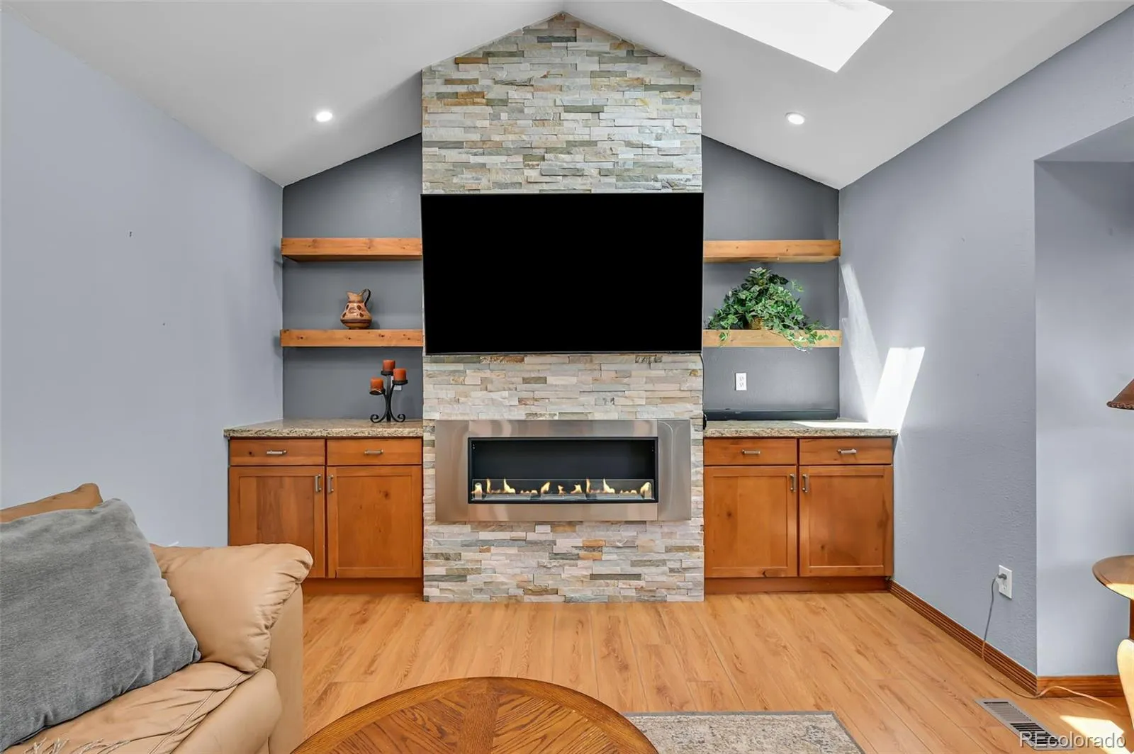 5877 S Lisbon Way Centennial CO 80015 MLS #REC2546467 04302026062016 1600 15