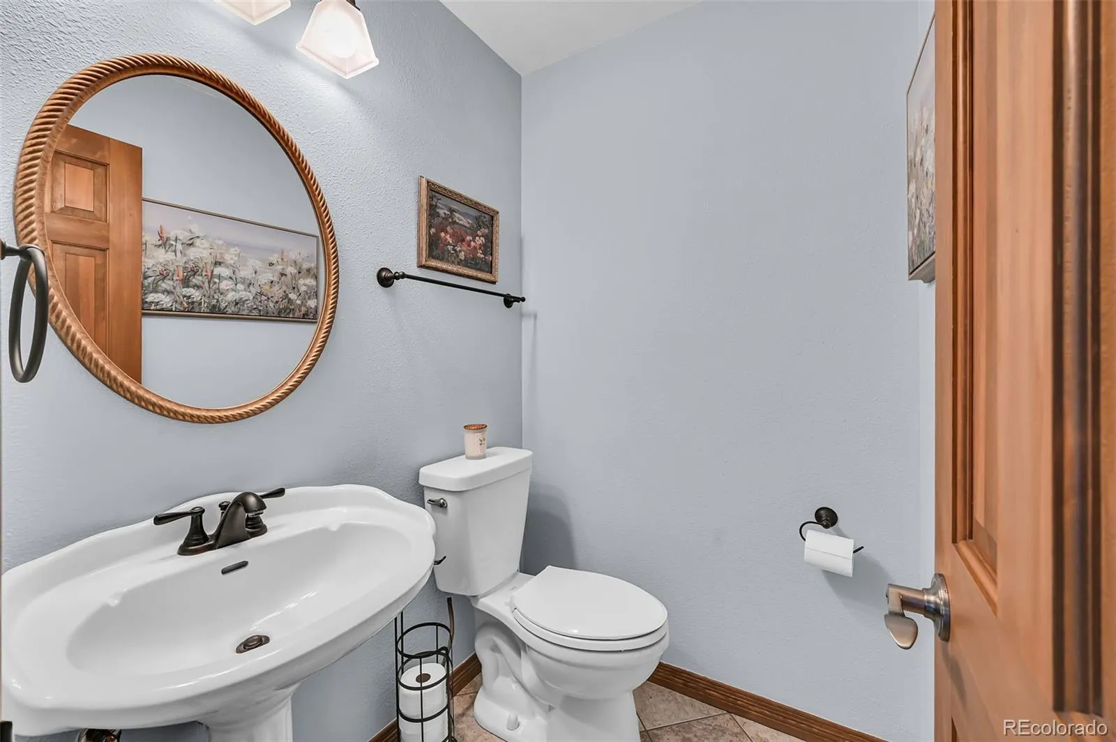 5877 S Lisbon Way Centennial CO 80015 MLS #REC2546467 04302026062016 1600 17