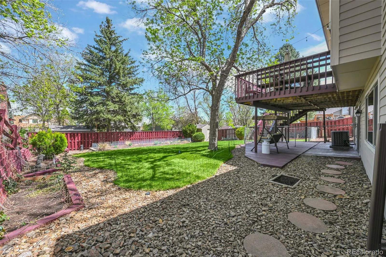 5877 S Lisbon Way Centennial CO 80015 MLS #REC2546467 04302026062016 1600 32