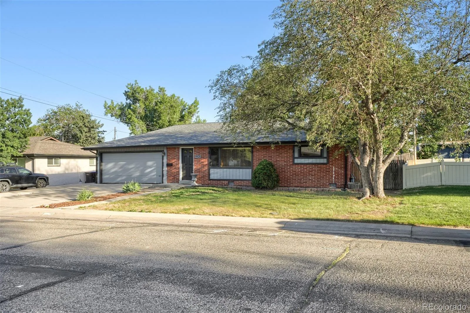 9920 W 54th Avenue Arvada CO 80002 MLS #REC2546973 06212026173851 1600 29