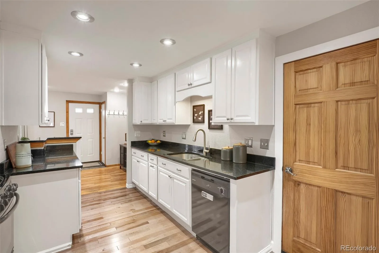 9920 W 54th Avenue Arvada CO 80002 MLS #REC2546973 06212026173851 1600 9