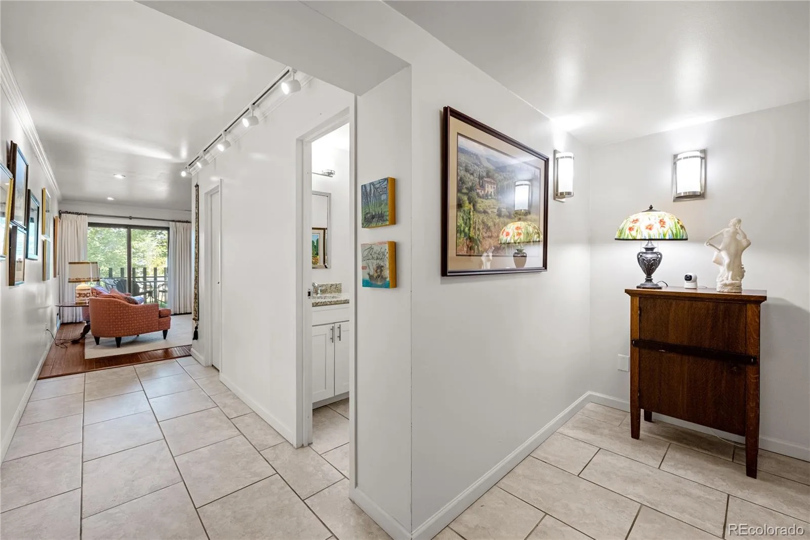 420 S Marion Parkway #301 Denver CO 80209 | MLS #REC2547664 08072026172549 1600 29