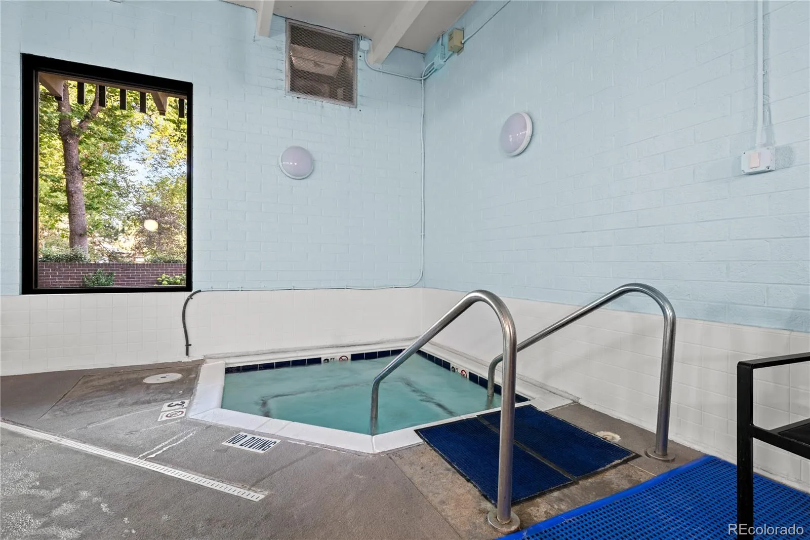 420 S Marion Parkway #301 Denver CO 80209 | MLS #REC2547664 08072026172549 1600 37