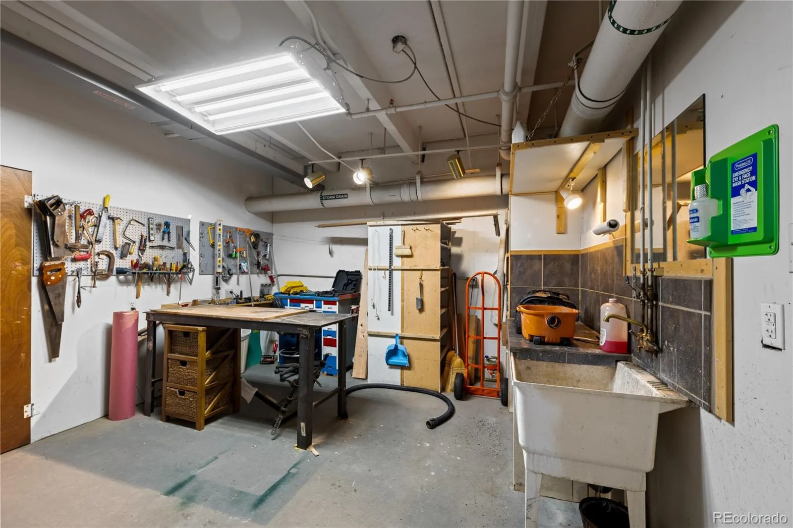 420 S Marion Parkway #301 Denver CO 80209 | MLS #REC2547664 08072026172549 1600 39