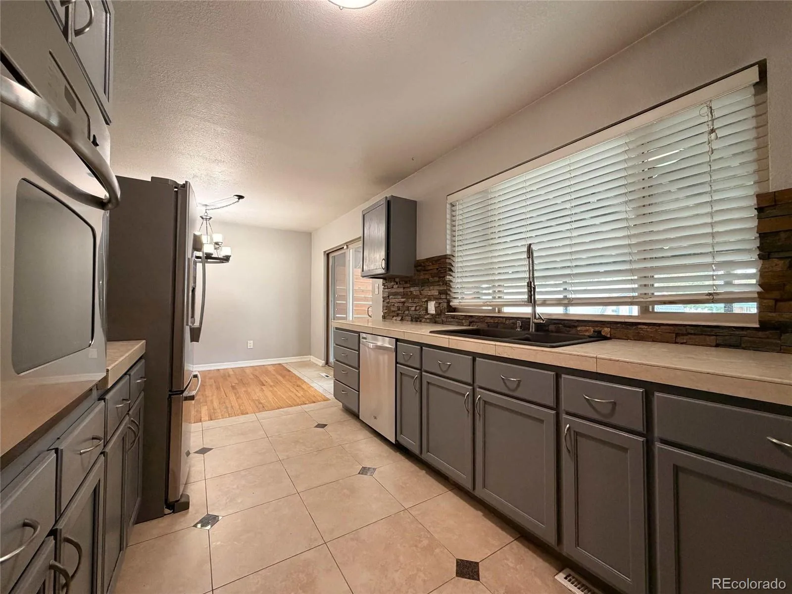 945 Dearborn Street Aurora CO 80011 | MLS #REC2550489 08252026215310 1600 12