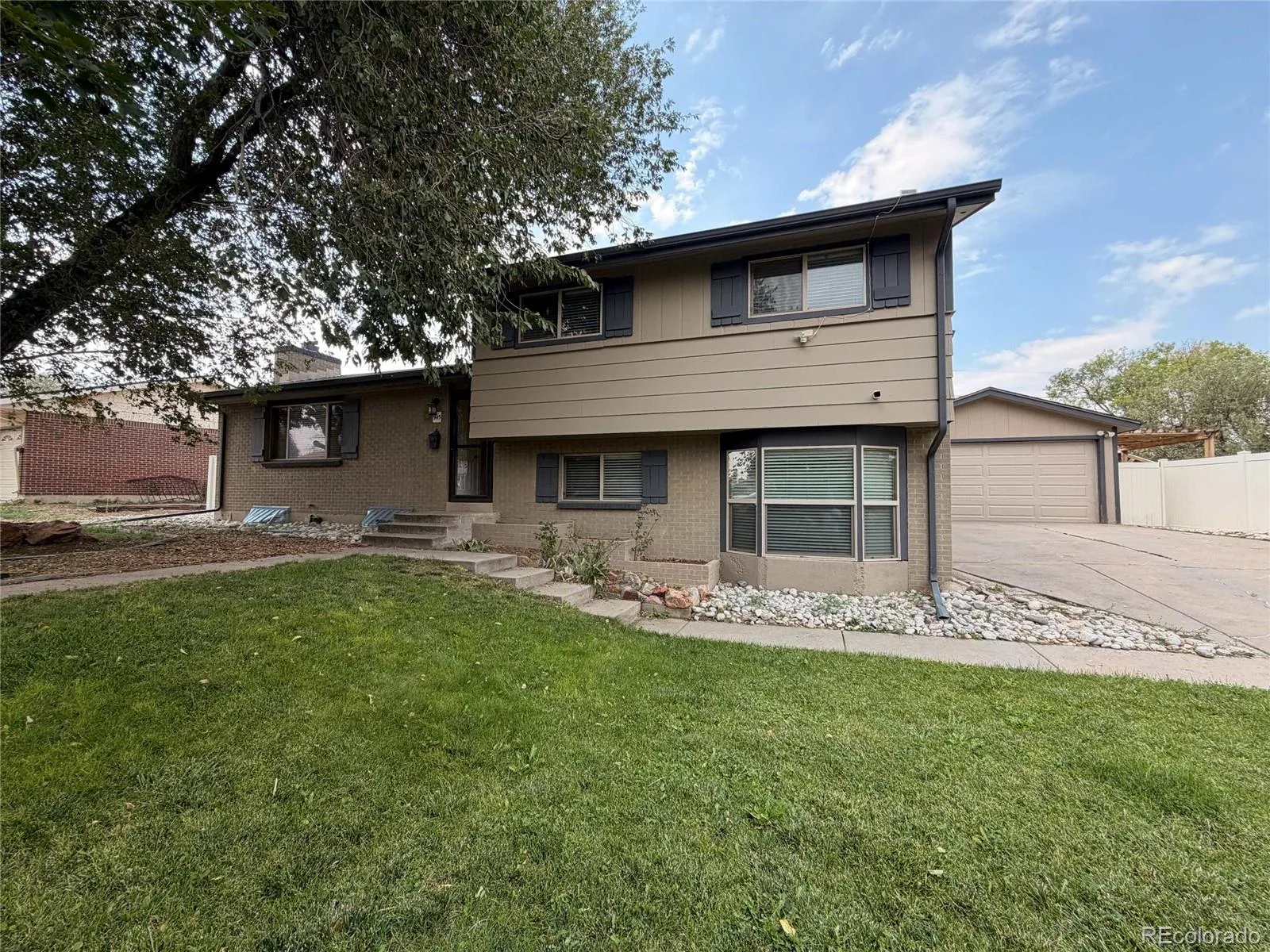 945 Dearborn Street Aurora CO 80011 | MLS #REC2550489 08252026215310 1600 2