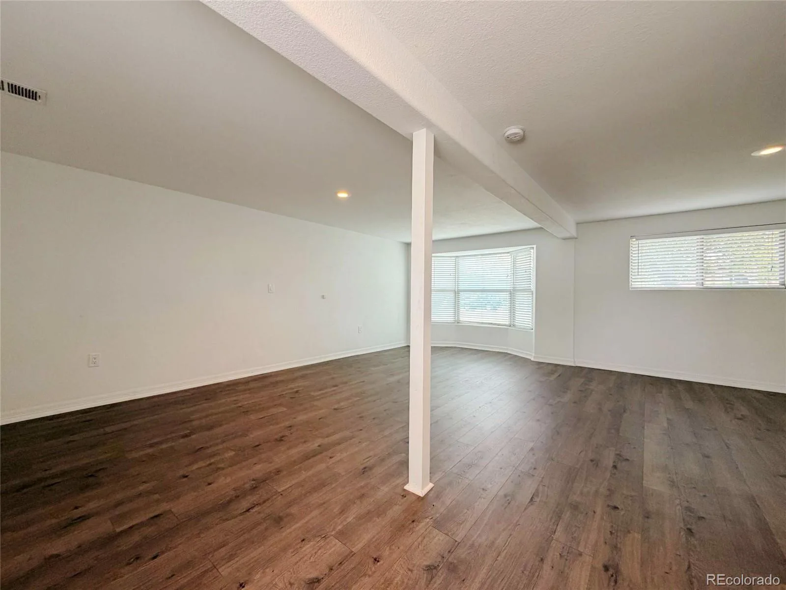 945 Dearborn Street Aurora CO 80011 | MLS #REC2550489 08252026215310 1600 24