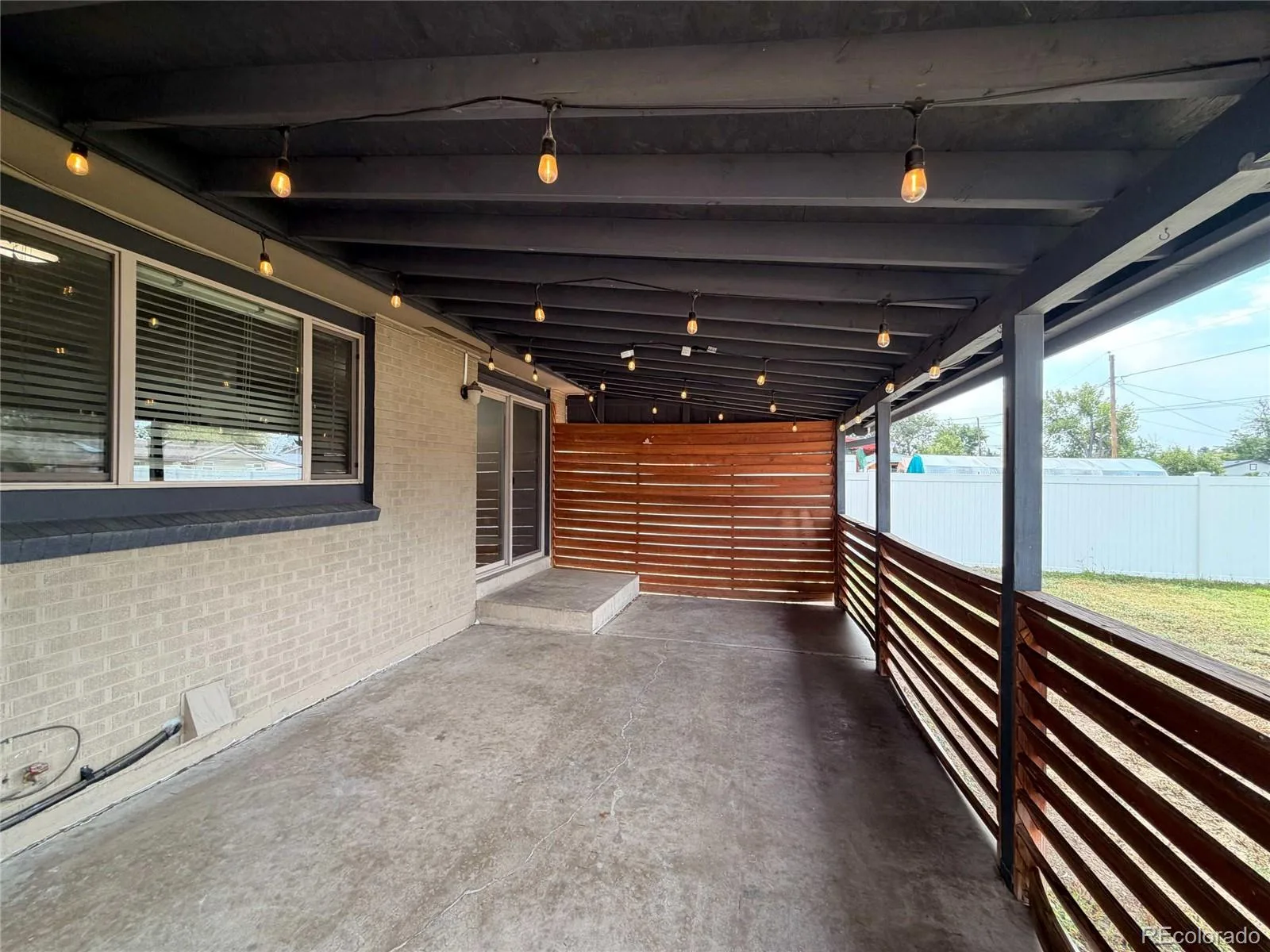 945 Dearborn Street Aurora CO 80011 | MLS #REC2550489 08252026215310 1600 44