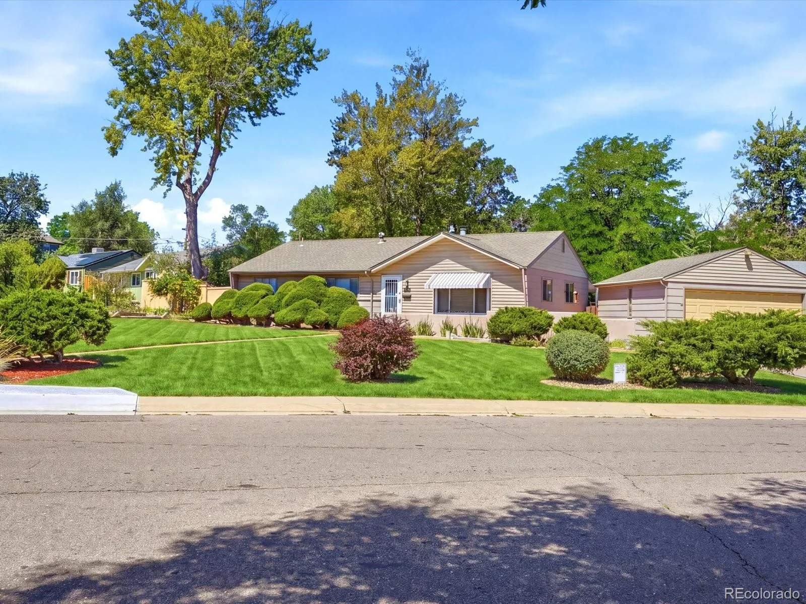 3415 S Hudson Way Denver CO 80222 | MLS #REC2552951 08112026165016 1600 1