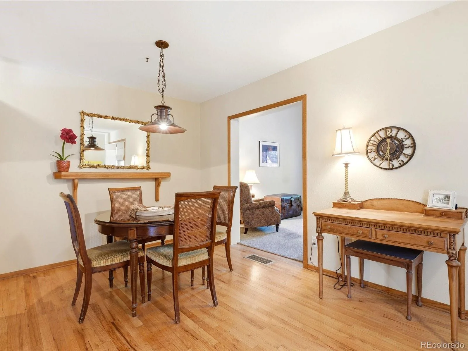 3415 S Hudson Way Denver CO 80222 | MLS #REC2552951 08112026165016 1600 19