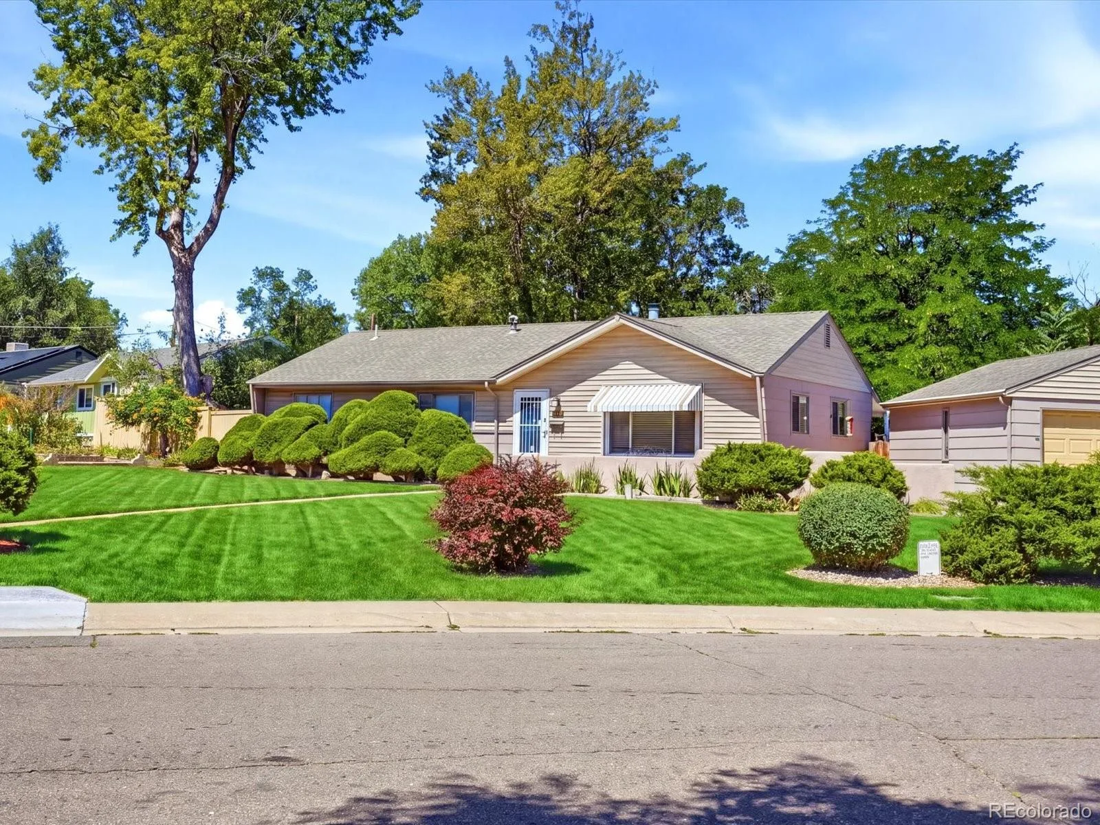 3415 S Hudson Way Denver CO 80222 | MLS #REC2552951 08112026165016 1600 2