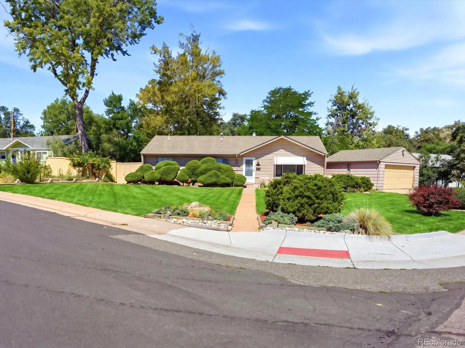 3415 S Hudson Way Denver CO 80222 | MLS #REC2552951 08112026165016 1600 3