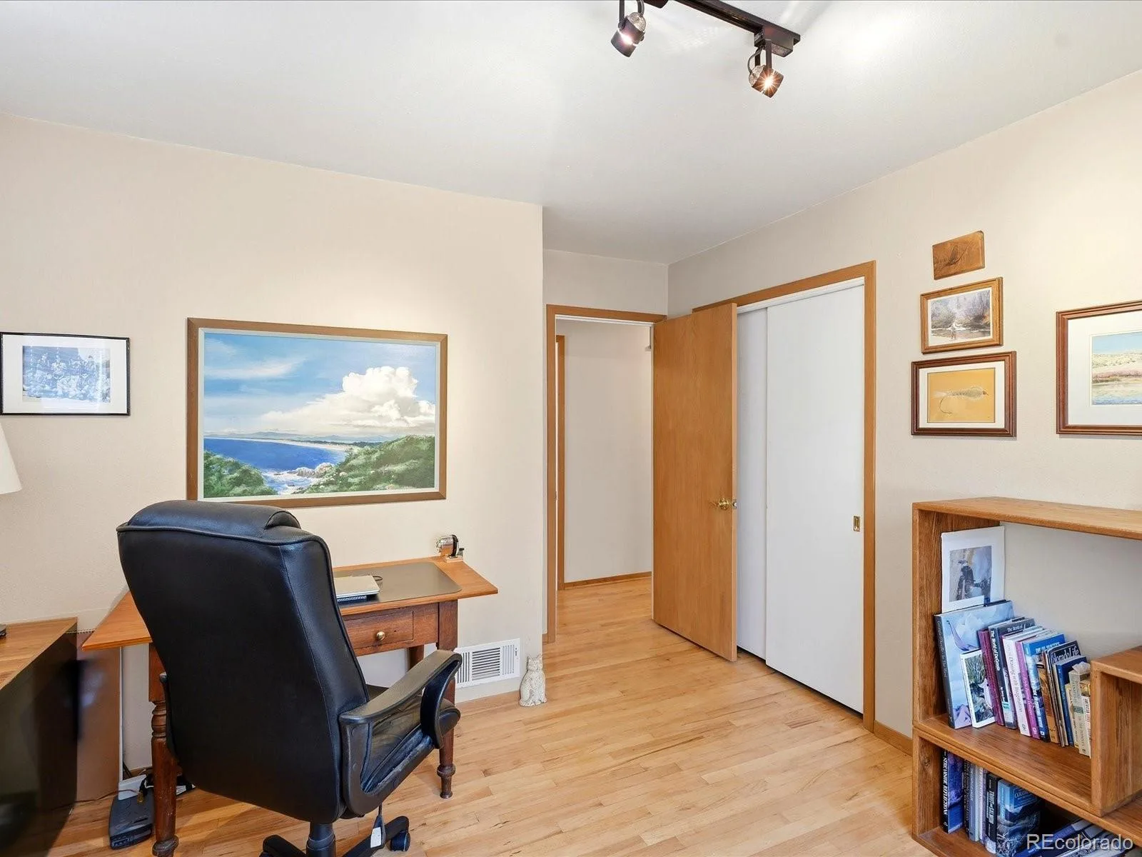 3415 S Hudson Way Denver CO 80222 | MLS #REC2552951 08112026165016 1600 32