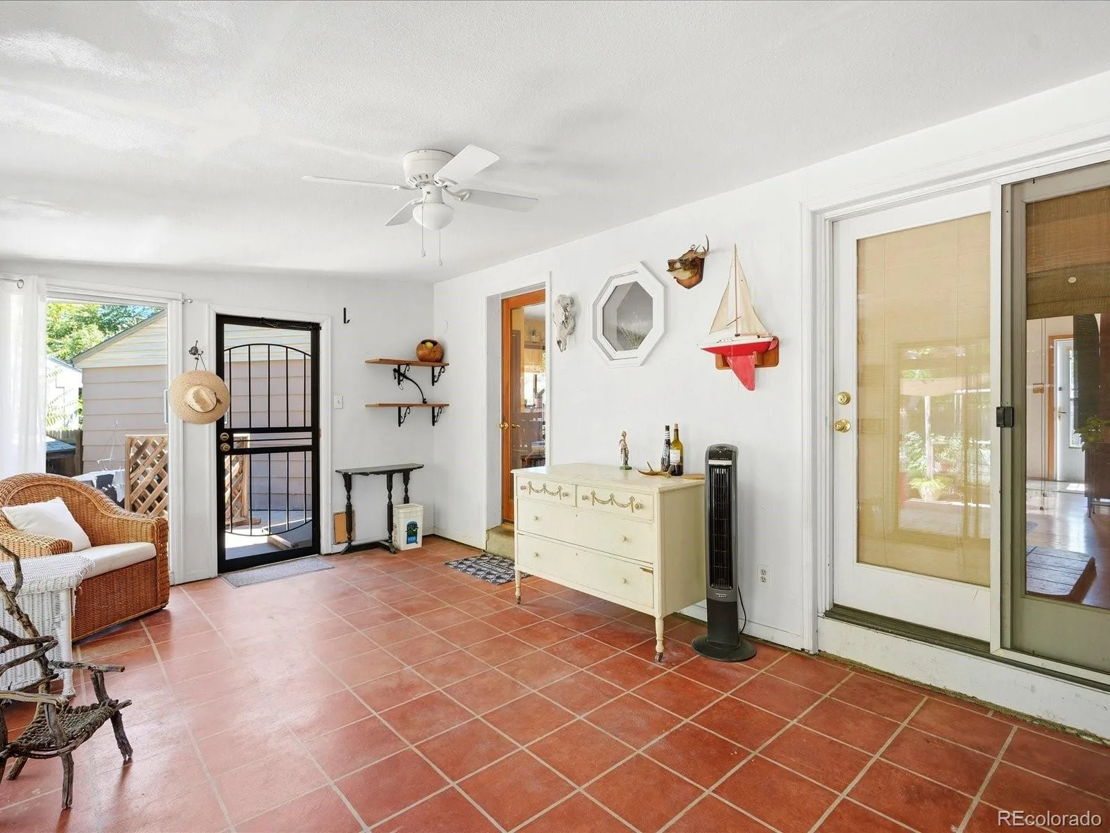 3415 S Hudson Way Denver CO 80222 | MLS #REC2552951 08112026165016 1600 42