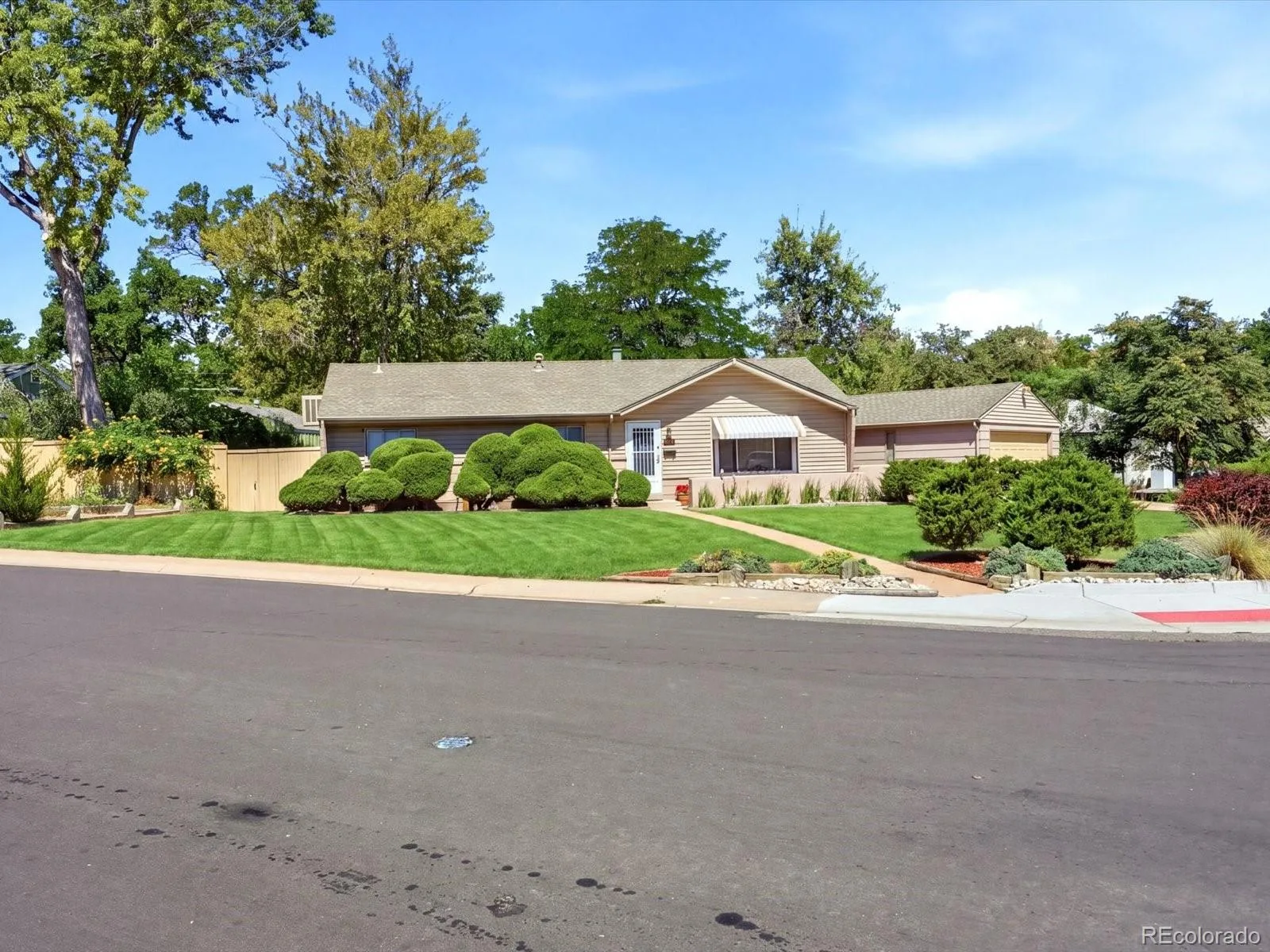 3415 S Hudson Way Denver CO 80222 | MLS #REC2552951 08112026165016 1600 5