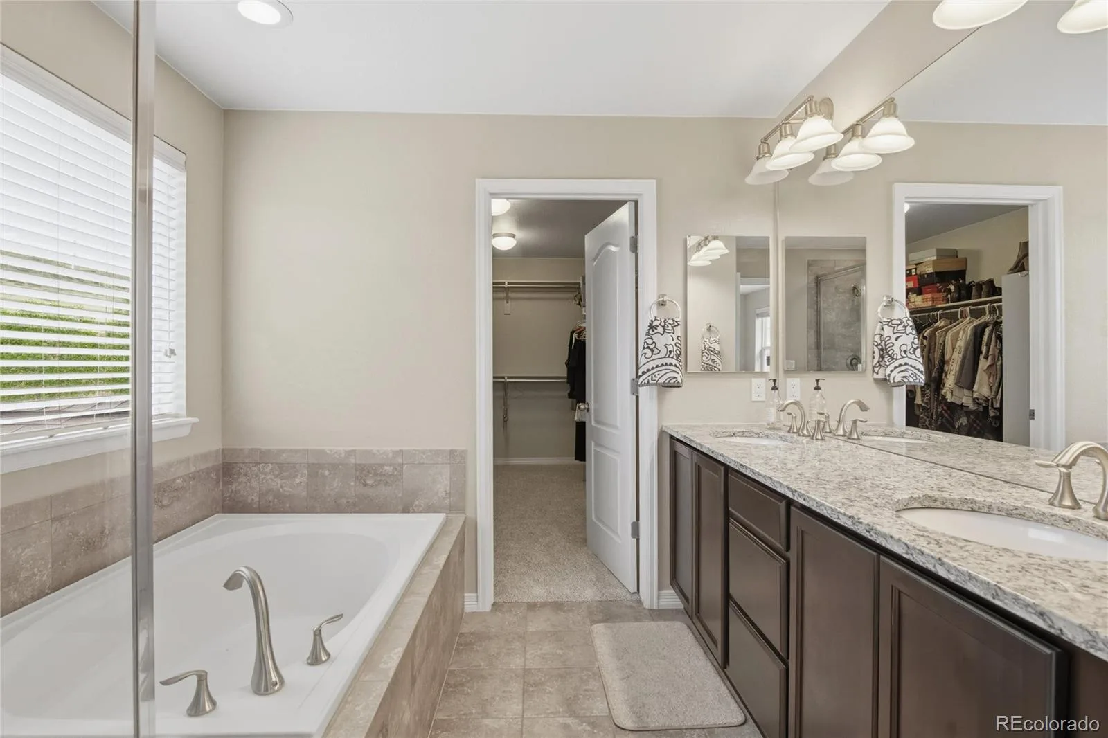 6165 Flattop Street Golden CO 80403 | MLS #REC2553595 05292026164756 1600 19
