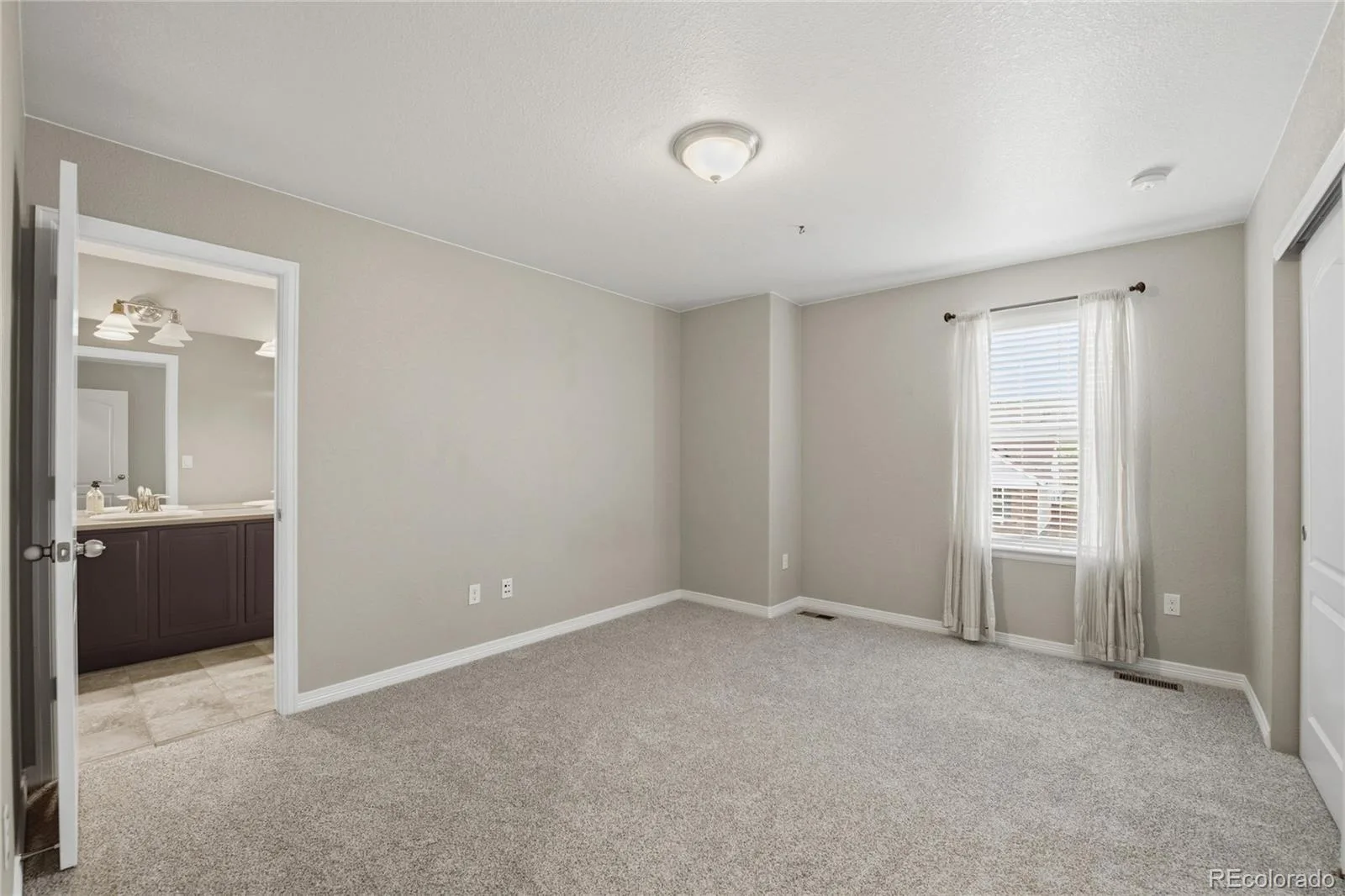 6165 Flattop Street Golden CO 80403 | MLS #REC2553595 05292026164756 1600 24
