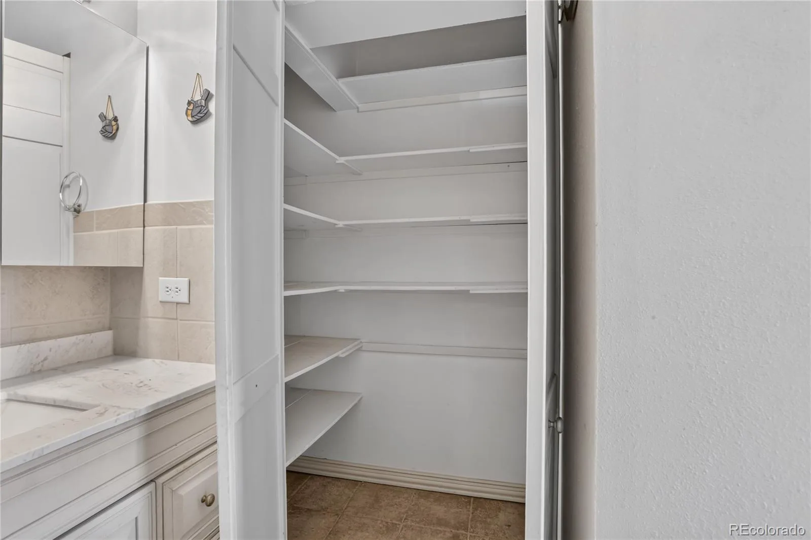 9180 E Center Avenue #6B Denver CO 80247 | MLS #REC2554973 09222026220952 1600 12