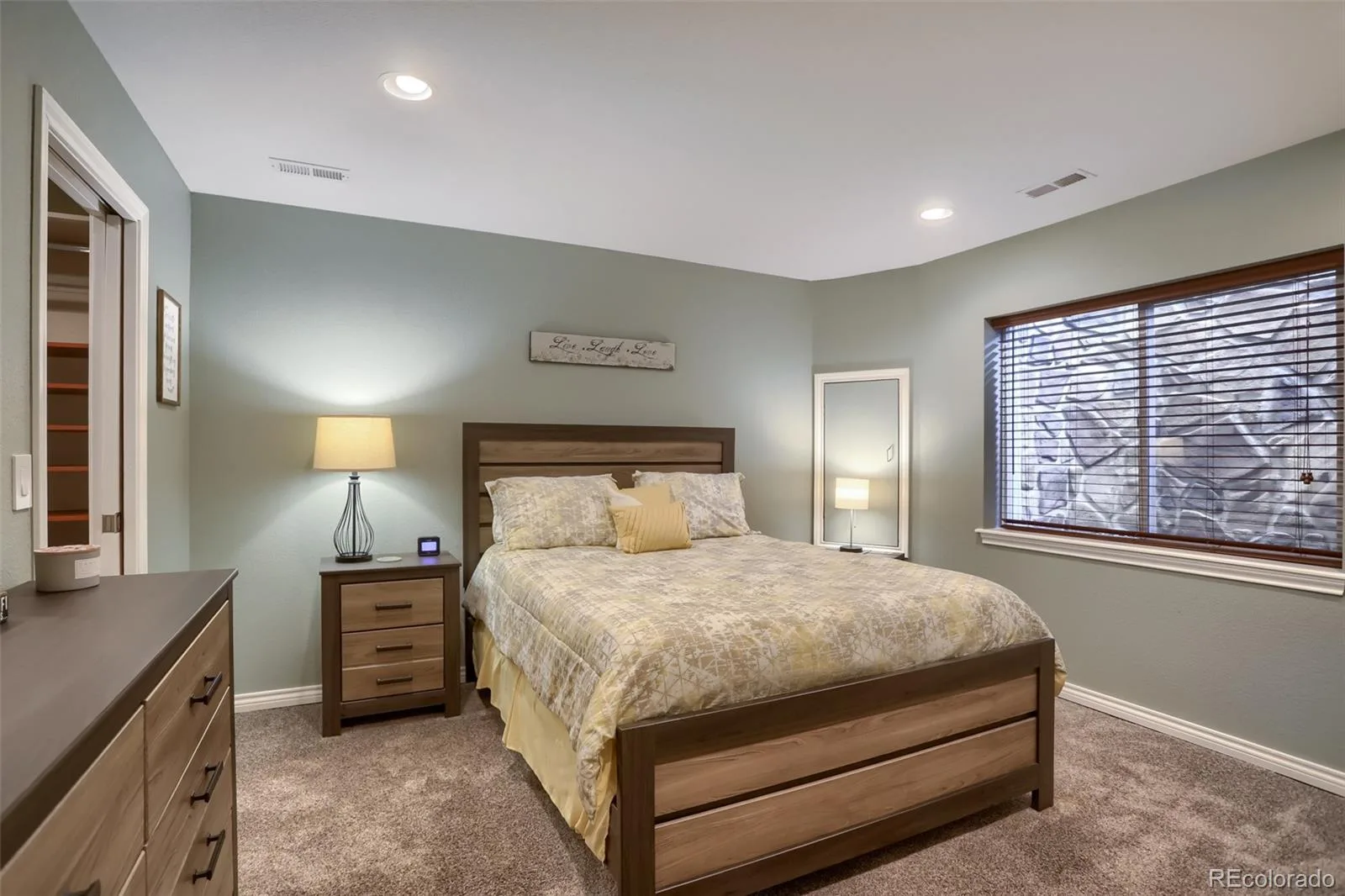 12915 W 77th Drive Arvada CO 80005 MLS #REC2557014 06172026212251 1600 20