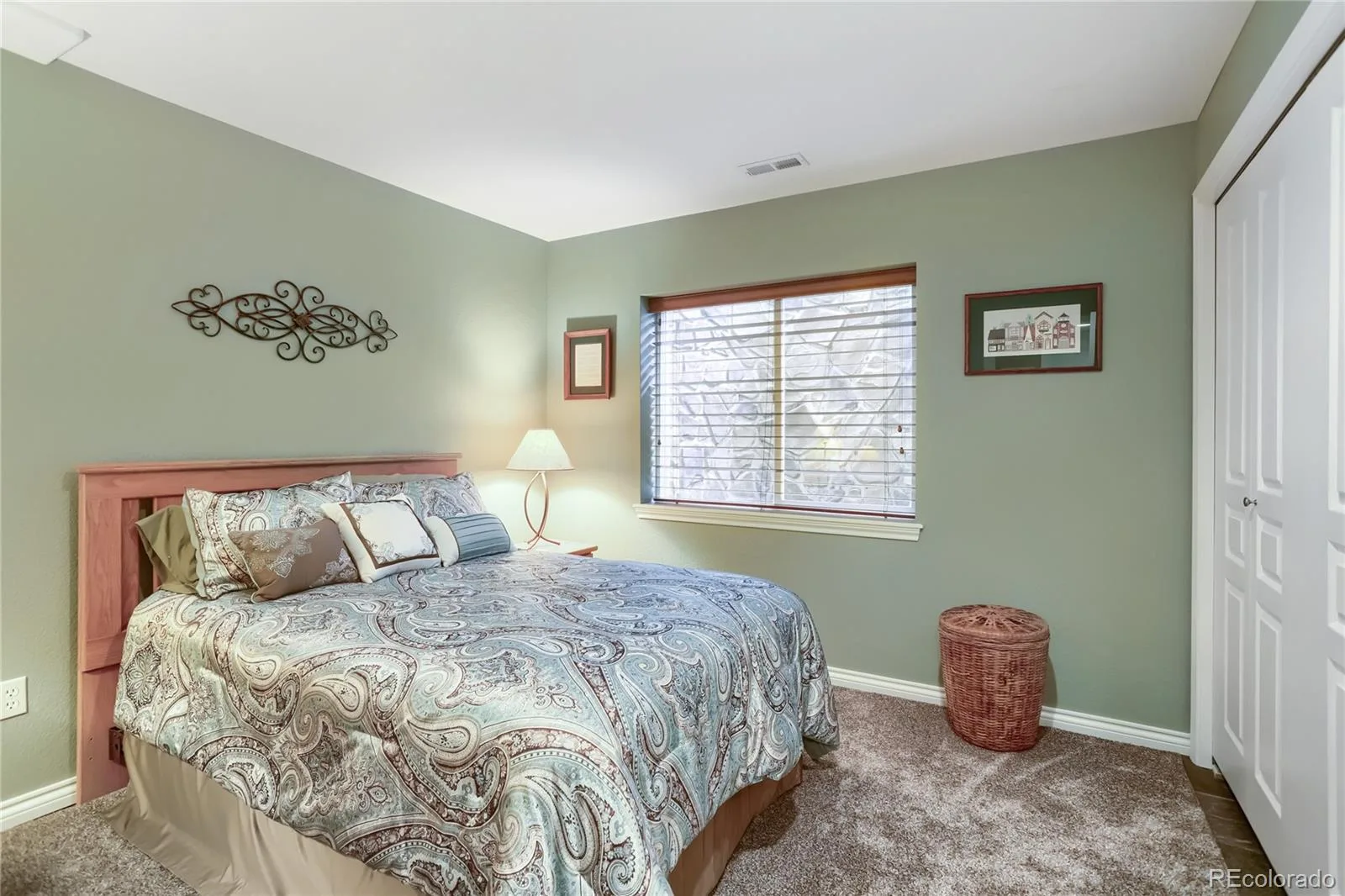12915 W 77th Drive Arvada CO 80005 MLS #REC2557014 06212026185438 1600 25