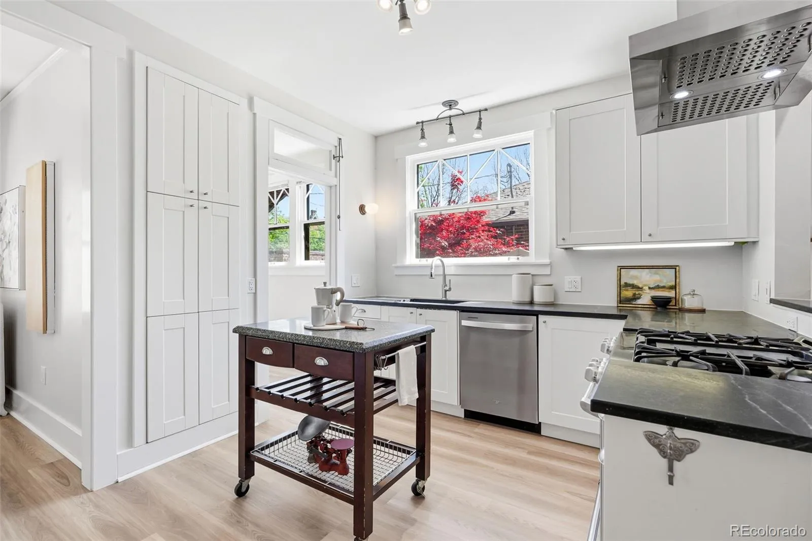 04152026210946 1600 11