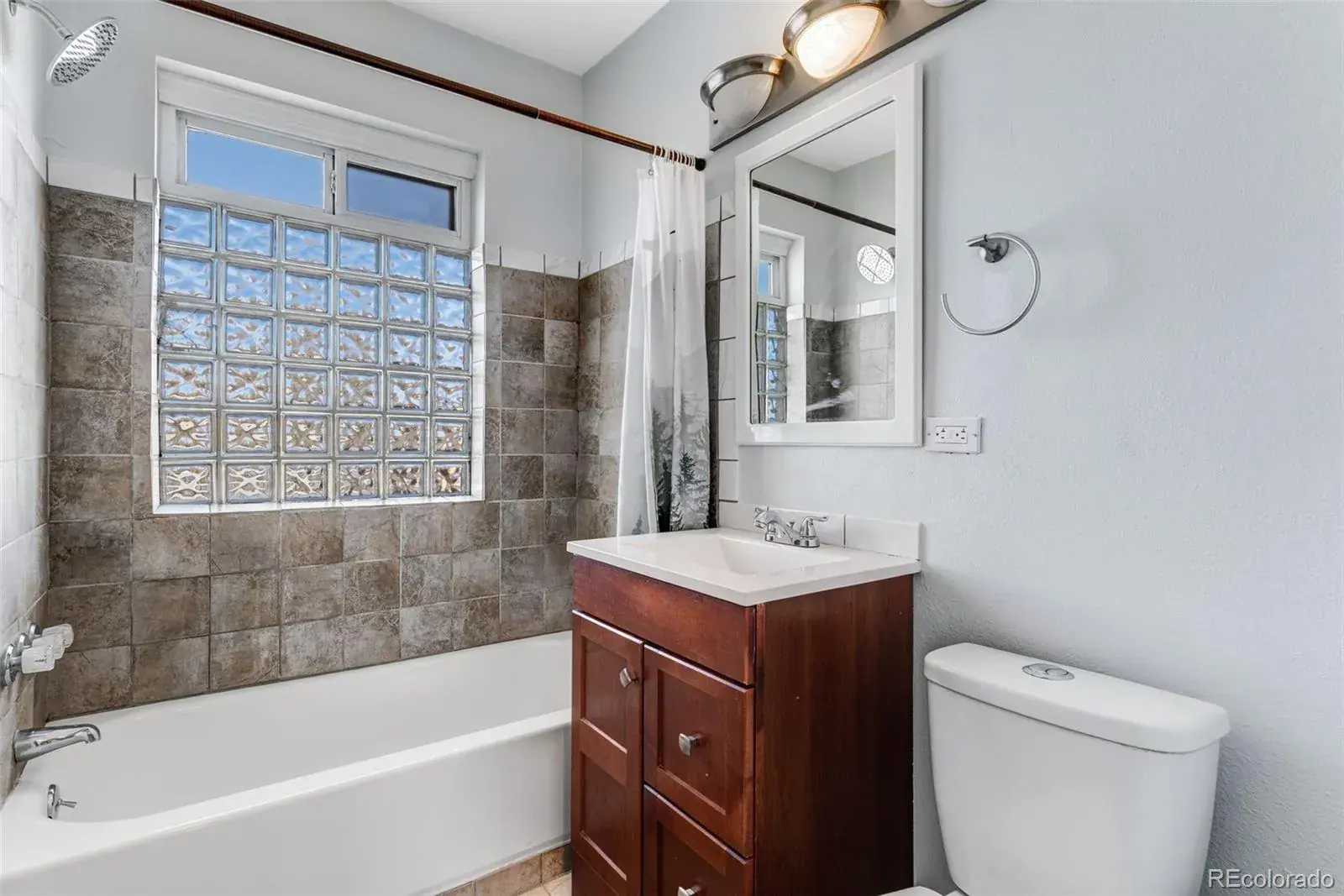 665 N Washington Street #8C Denver CO 80203 MLS #REC2560016 11132025000604 1600 8