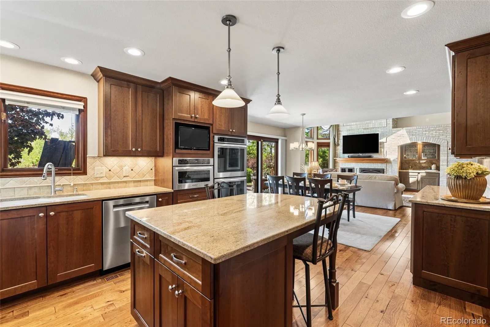 5860 S Quintero Circle Centennial CO 80015 MLS #REC2560948 05162026050858 1600 14