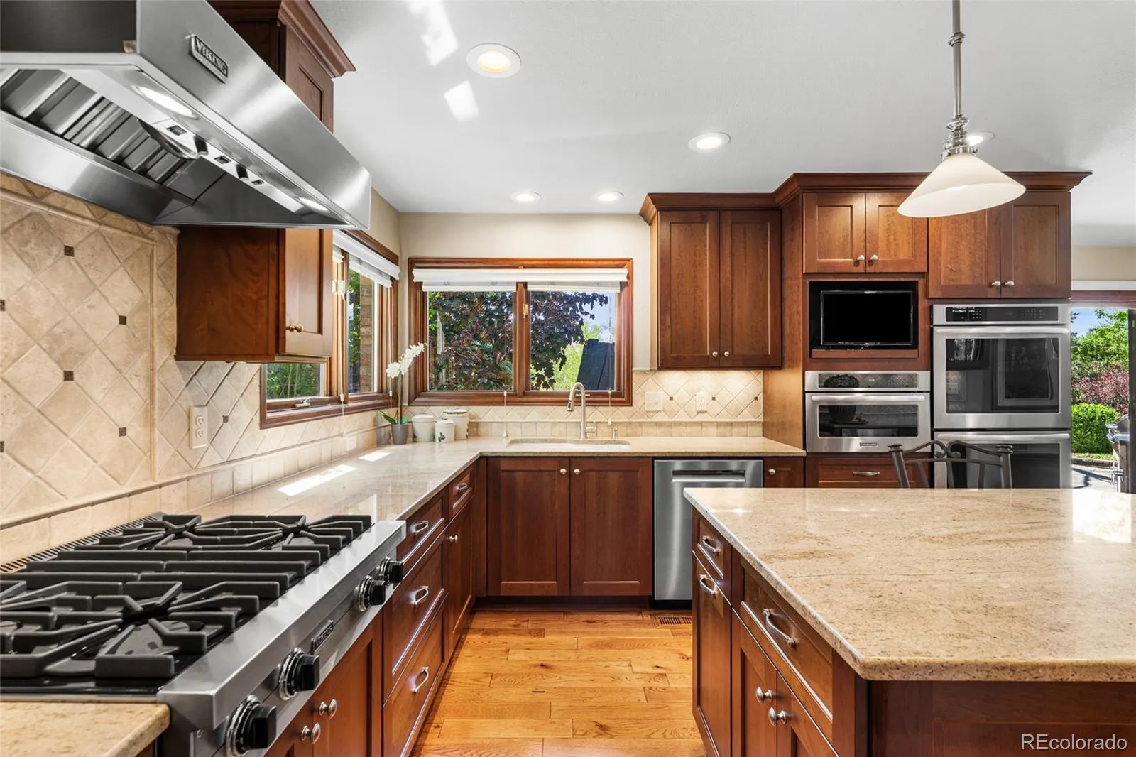 5860 S Quintero Circle Centennial CO 80015 MLS #REC2560948 05162026050858 1600 16