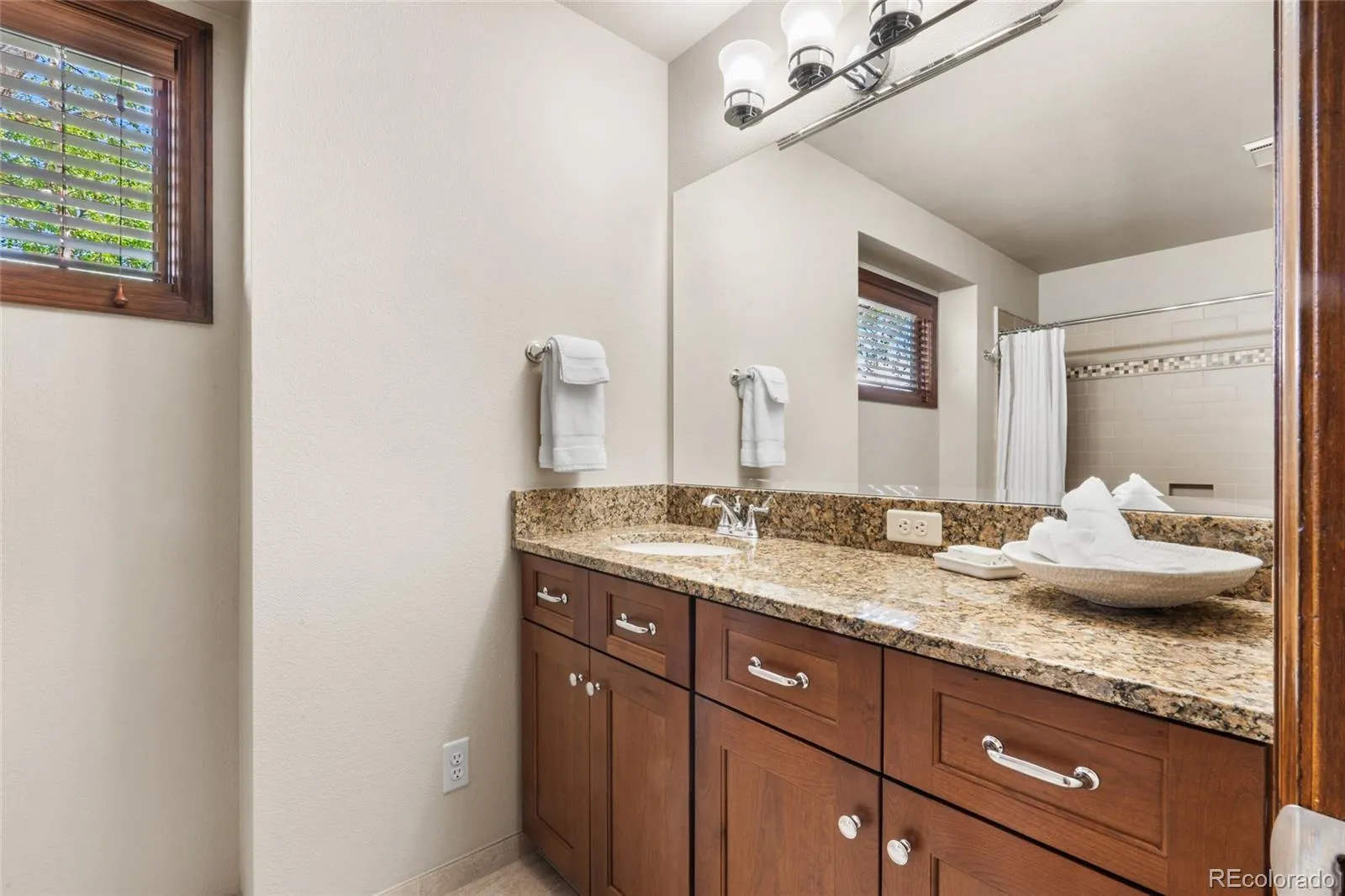 5860 S Quintero Circle Centennial CO 80015 MLS #REC2560948 05162026050858 1600 39