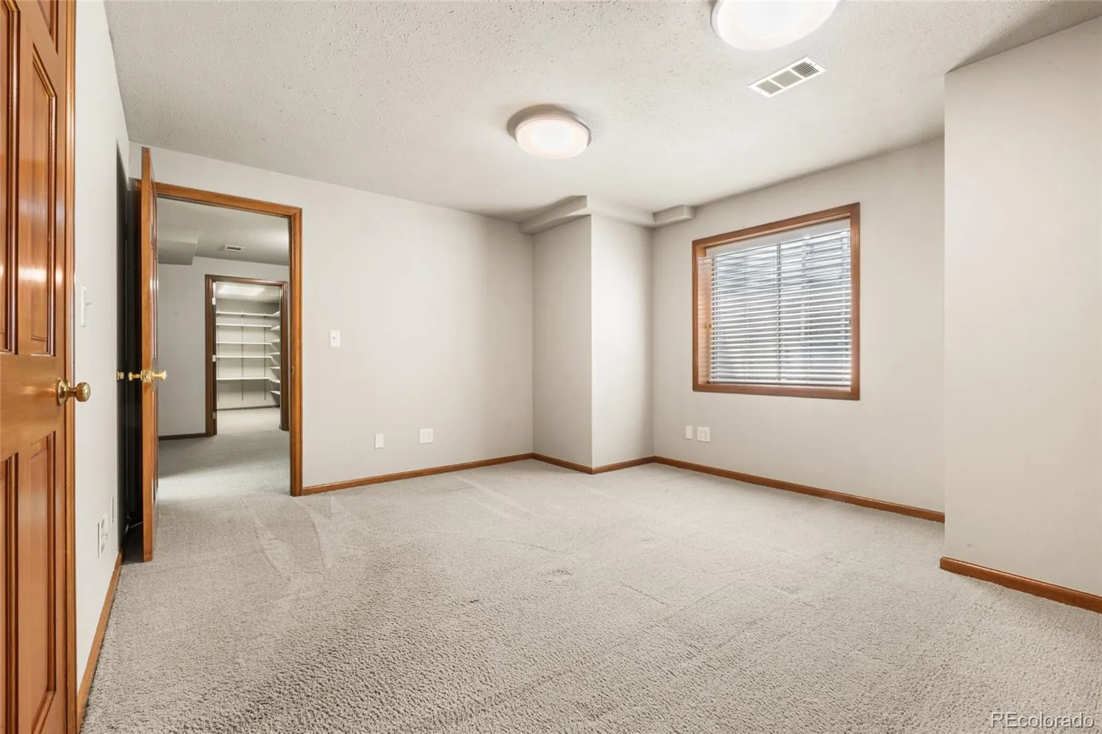 5860 S Quintero Circle Centennial CO 80015 MLS #REC2560948 05162026050858 1600 46