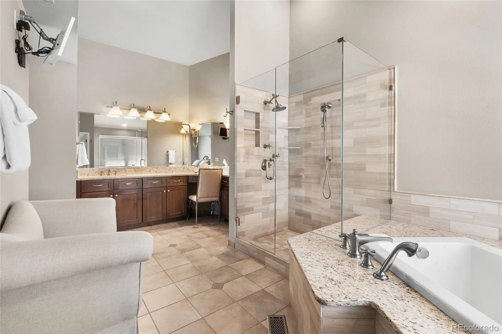 5860 S Quintero Circle Centennial CO 80015 MLS #REC2560948 06092026013854 1600 33