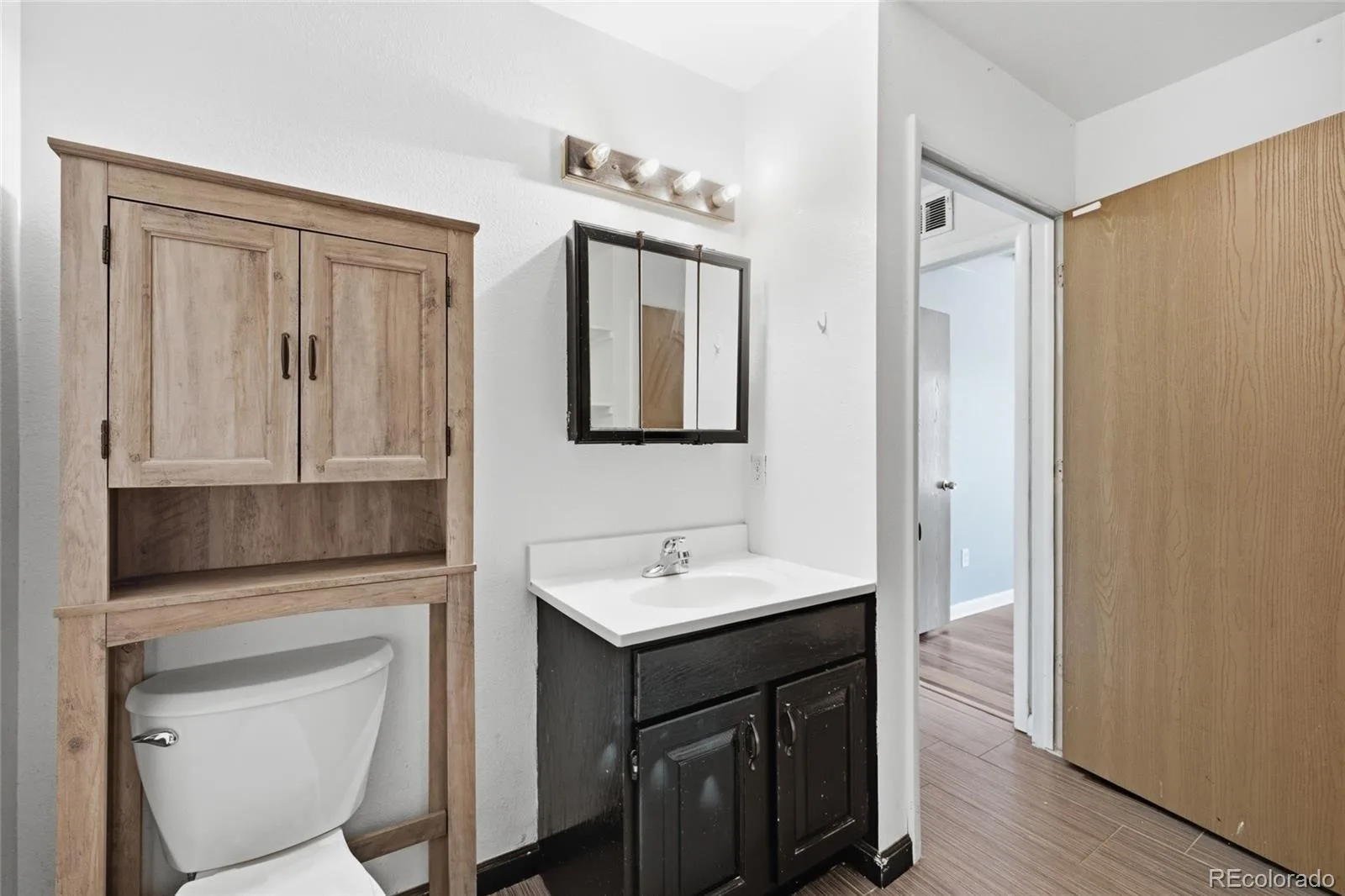14820 E 18th Place Aurora CO 80011 | MLS #REC2561235 09212026192922 1600 24