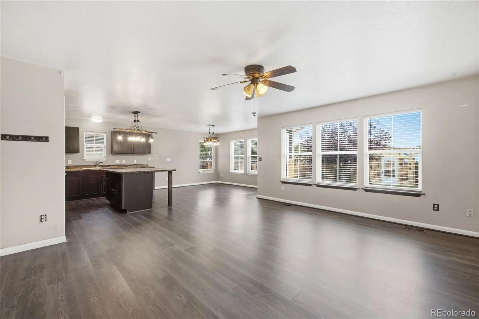 14820 E 18th Place Aurora CO 80011 | MLS #REC2561235 09212026192922 1600 5