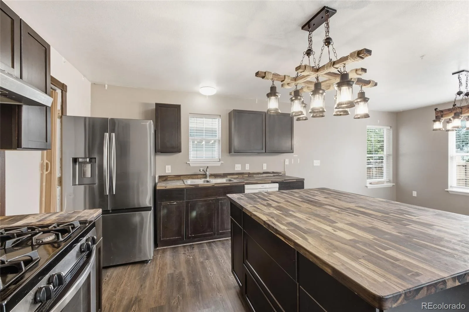 14820 E 18th Place Aurora CO 80011 | MLS #REC2561235 09212026192922 1600 8