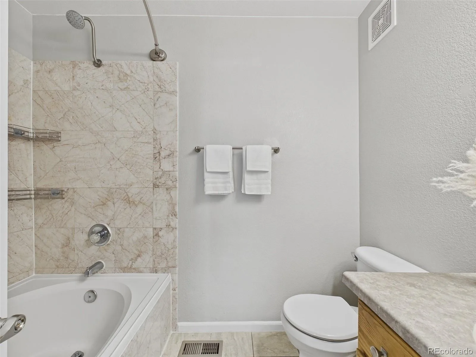 14296 E Whitaker Place #111 Aurora CO 80015 MLS #REC2562285 05162026042906 1600 17